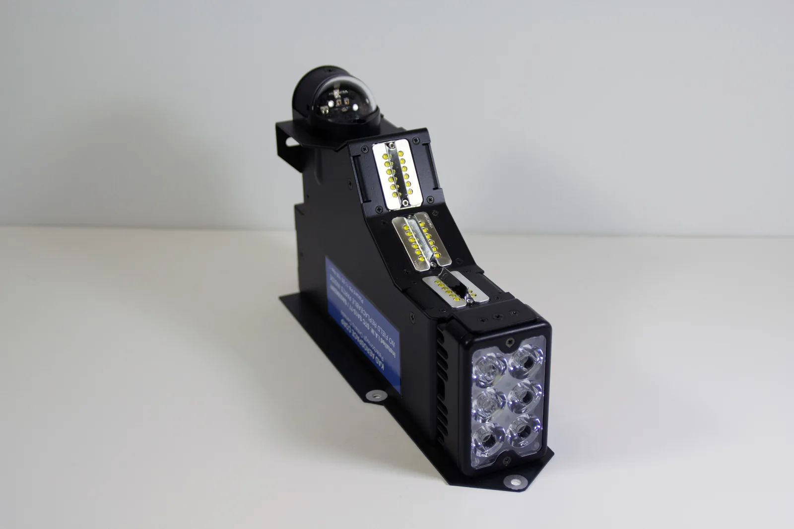 PWI LED wingtip light assembly &mdash; component detail