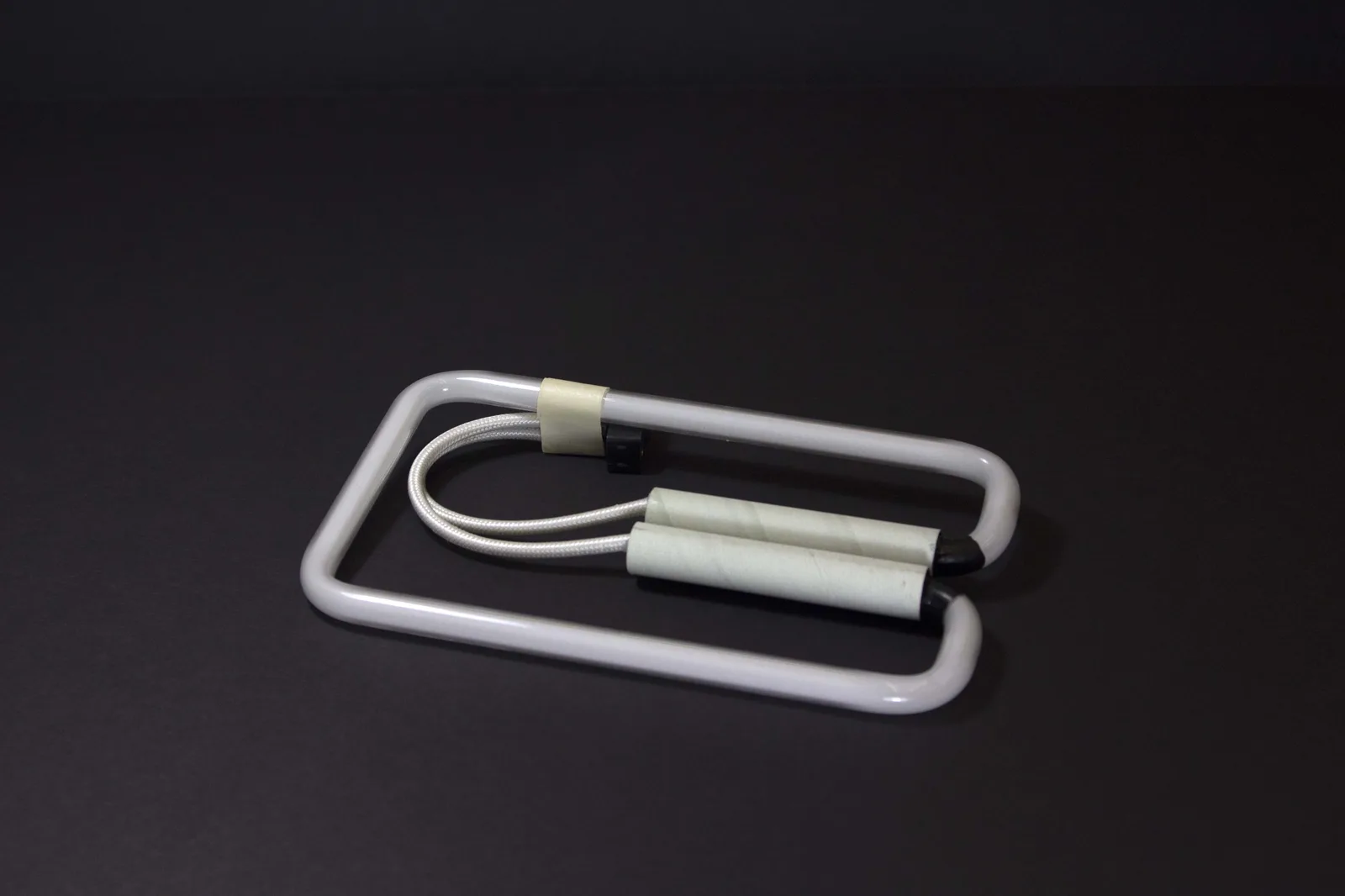PWI fluorescent aircraft light